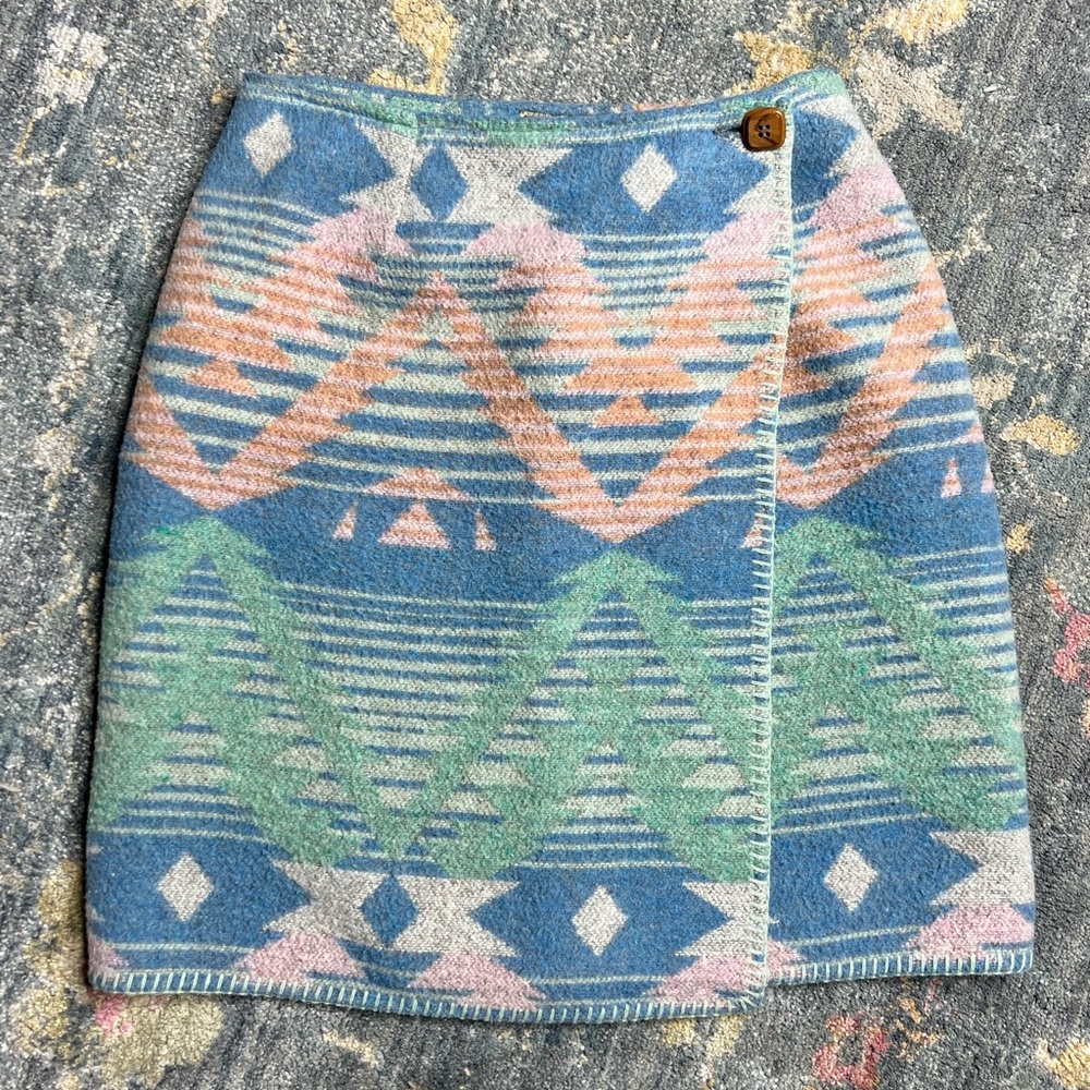 No 4 Express Jeans vintage Wool Southwestern Aztec Geometric Wrap Skirt Sz S